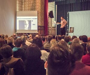 Photoshopping is easy